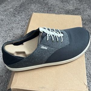 OluKai Nohea Moku 11.5 Navy blue grey color